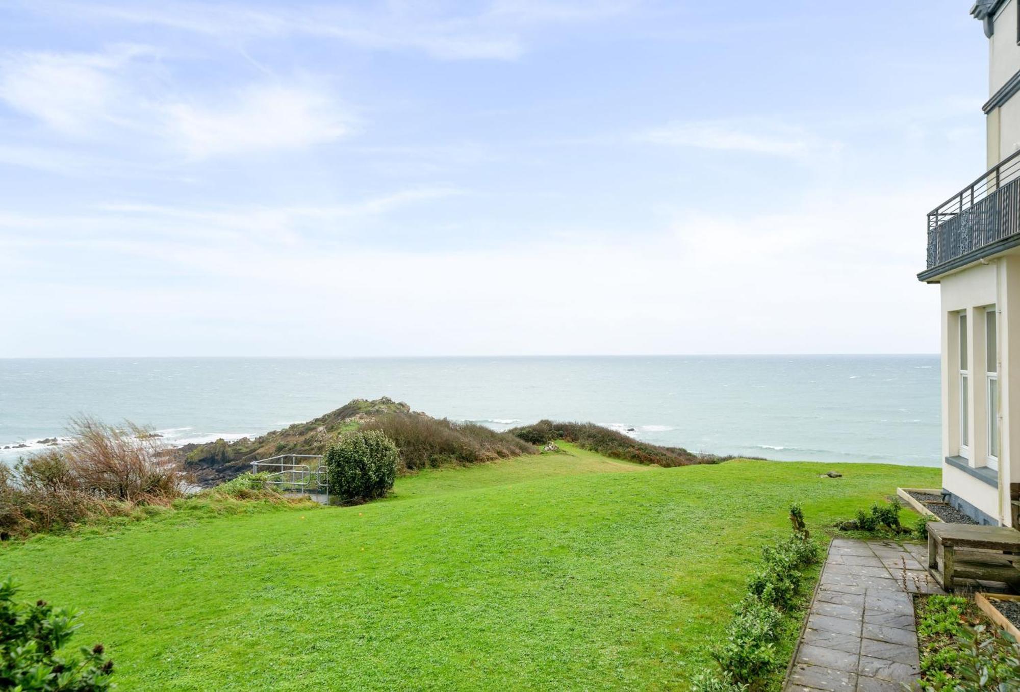 Journeys End With Stunning Sea Views From The Headland Villa โคเวอร์แรค ภายนอก รูปภาพ